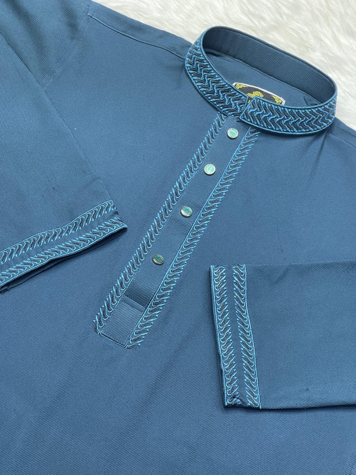 চায়না চেলি কটন মিনিমালিস্ট এমব্রয়ডারি পাঞ্জাবি - Image 2